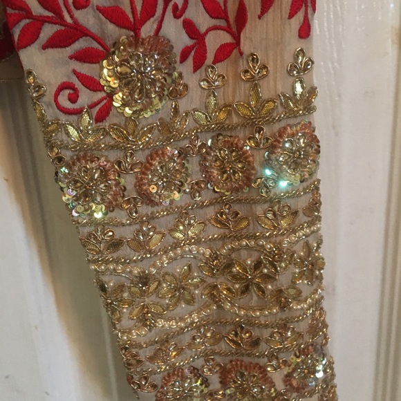 Sharara top and dupatta in cream and red with gold embroidery and beading.Size 8 - Picture 7 of 15